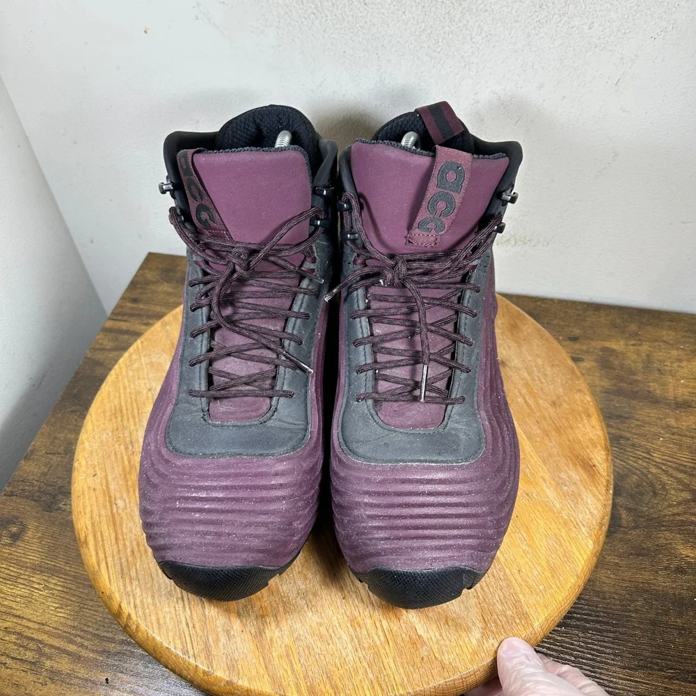 Nike ACG LunarDome 1 SneakerBoot Mens Boots Burgundy 654867-669 Size 11